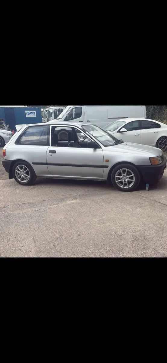 Toyota Starlet 1995 - Image 3