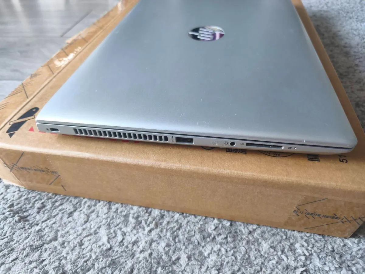 HP Business laptop - Image 2
