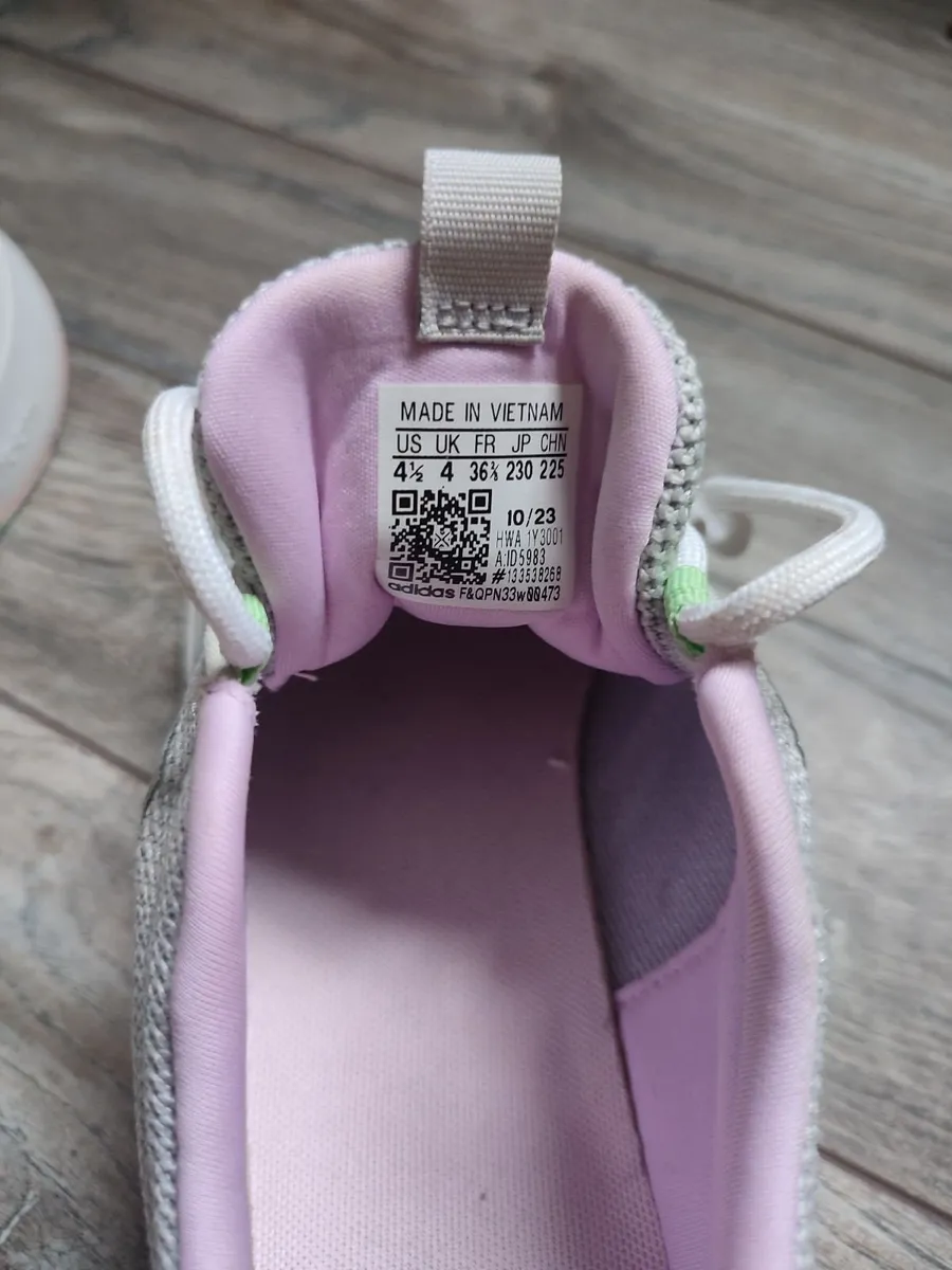 Girls trainers - Image 3