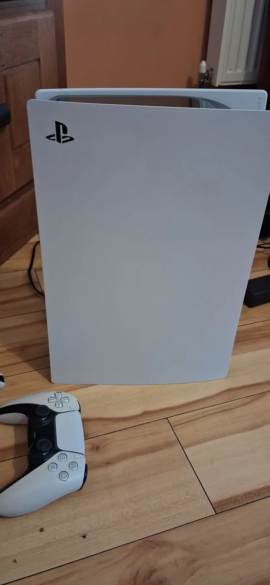 PlayStation 5 Disk ver (cleaned) + optional VR - Image 1