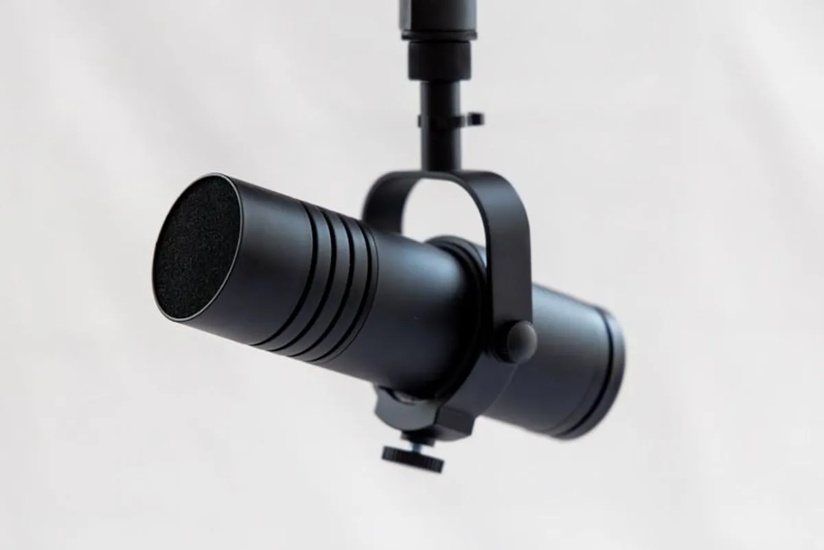 Aston Stealth Microphone. Excellent Condition with OEM Mount plus Extra Accessories - Image 3