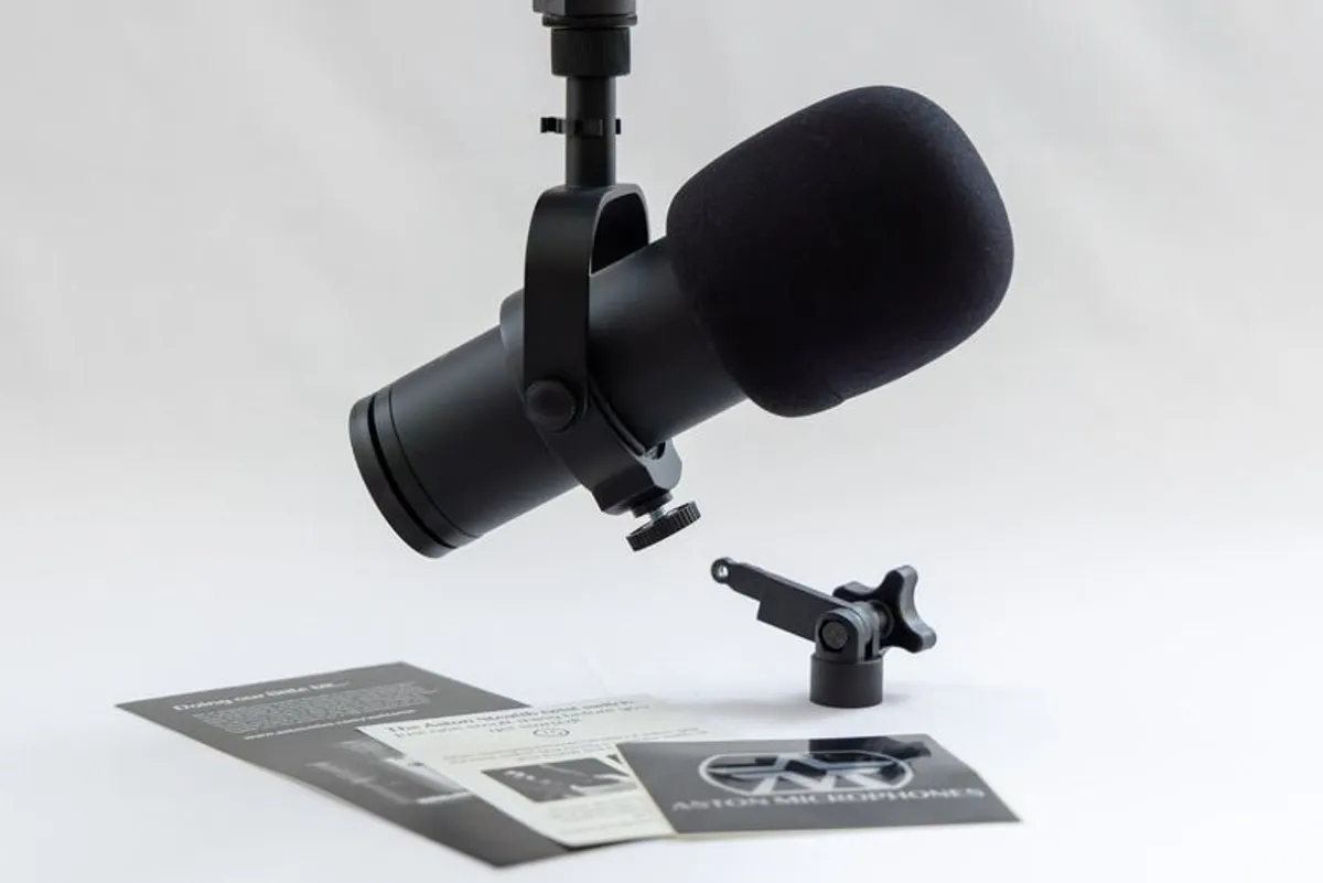 Aston Stealth Microphone. Excellent Condition with OEM Mount plus Extra Accessories - Image 1