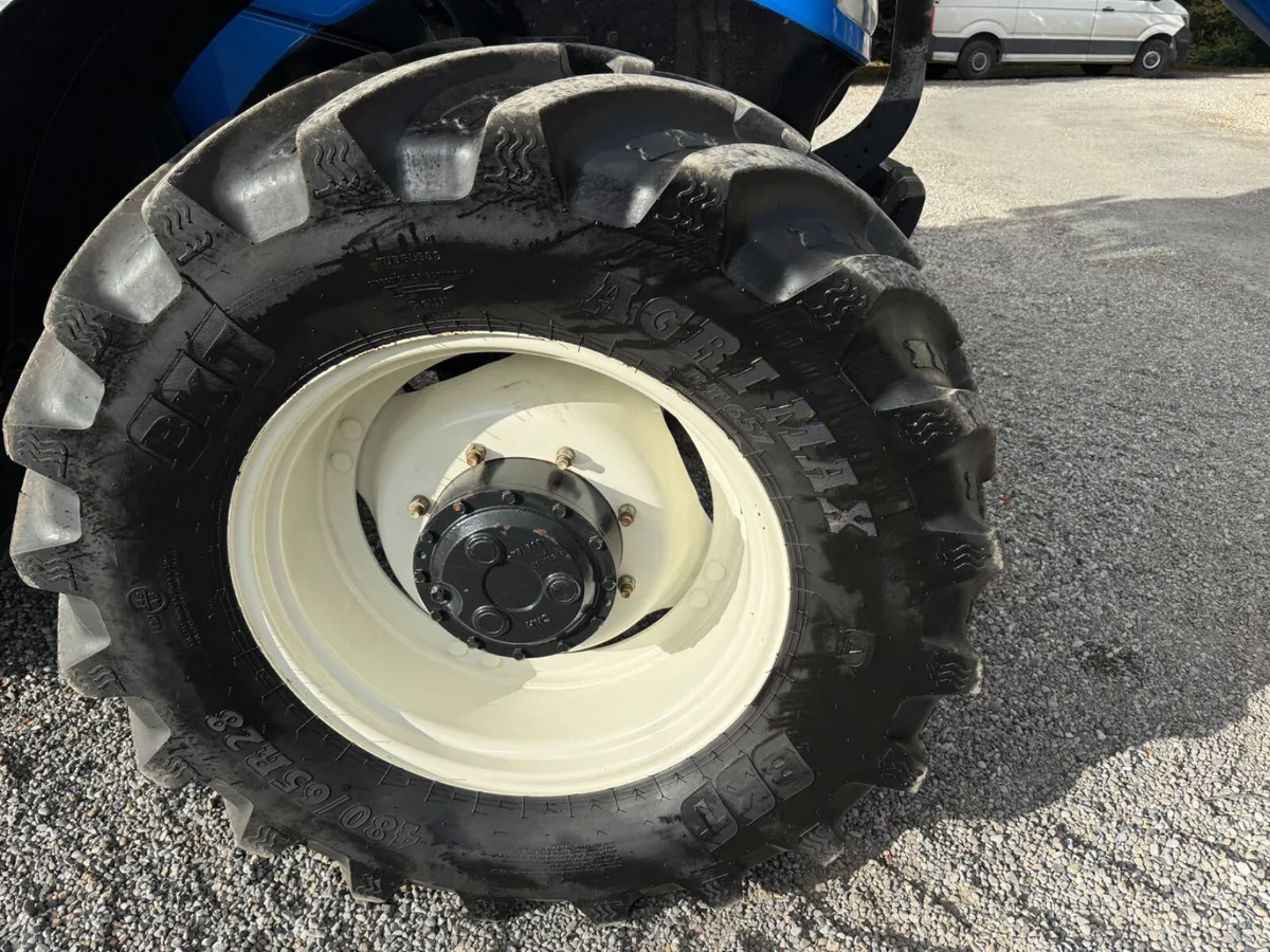 2018 New Holland T6.180 50k Loader €59950 Plus Vat - Image 2