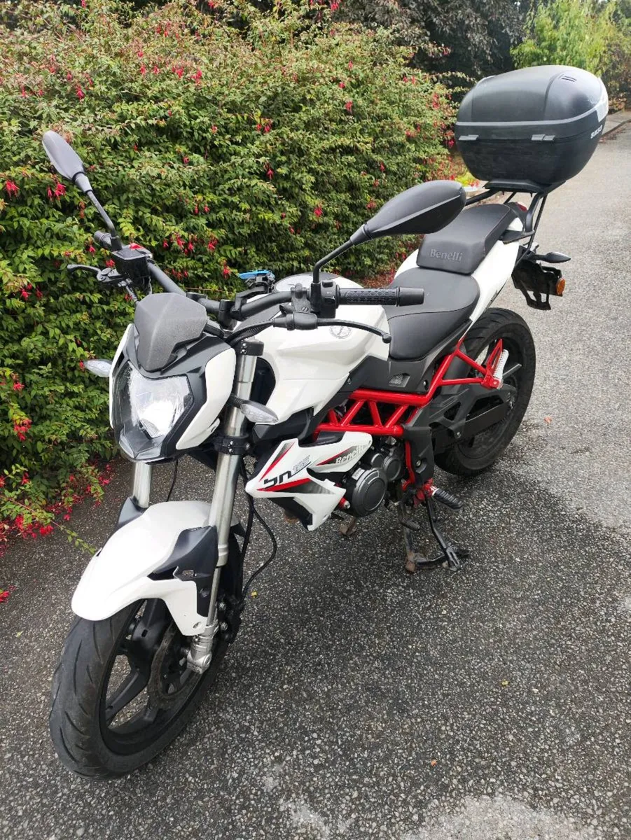 Benelli Bn 125 - Image 1