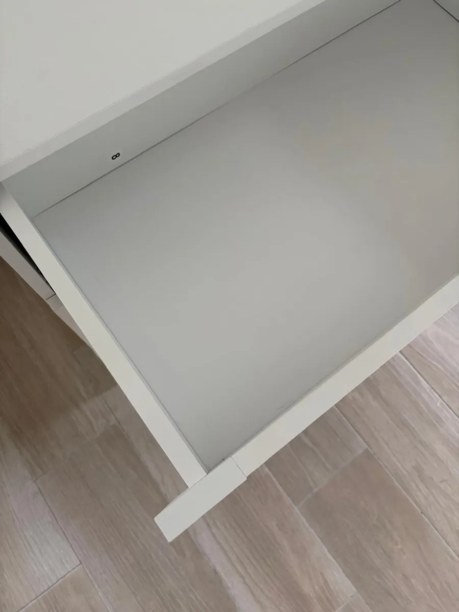 White Chest of Drawers – 3 Drawers, Gold Handles - Image 3