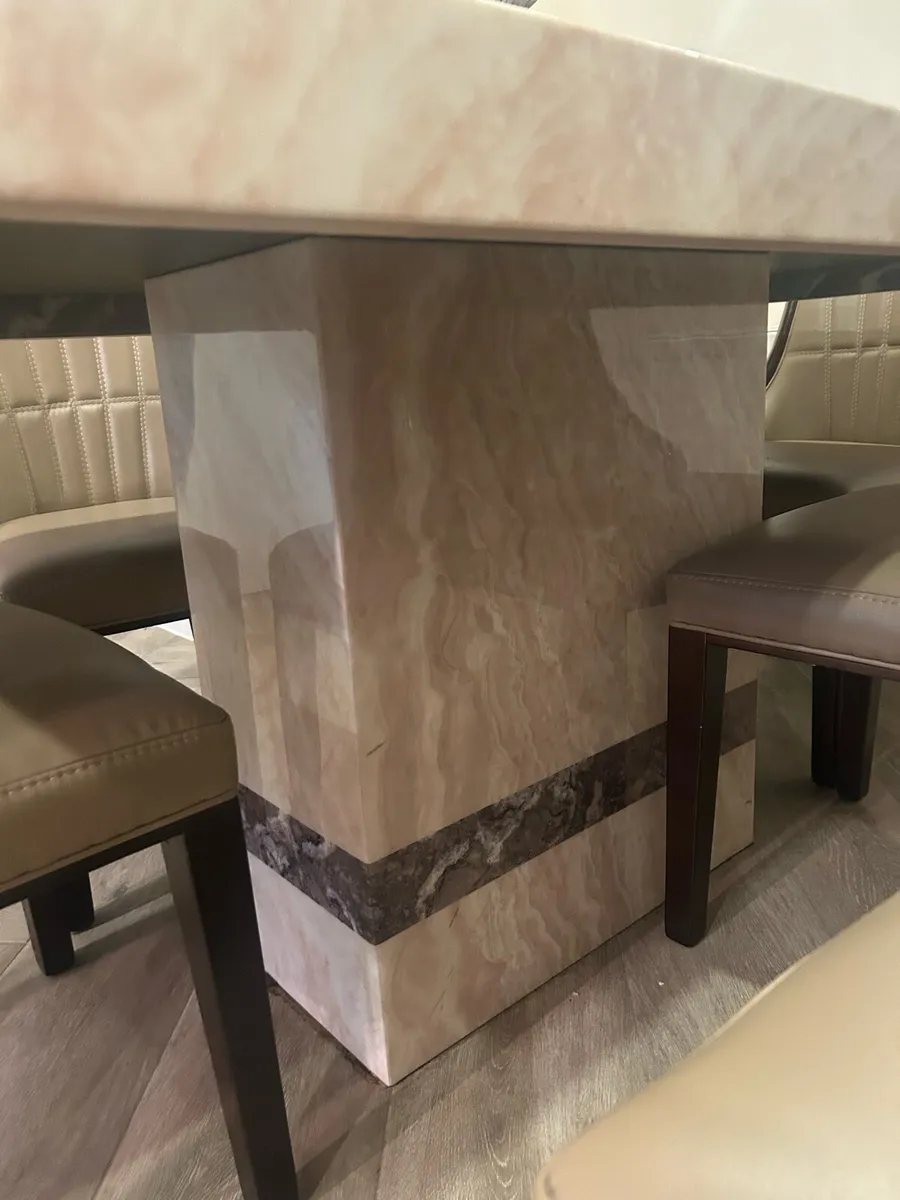 Kitchen Marble table and 6 chairs - Image 3