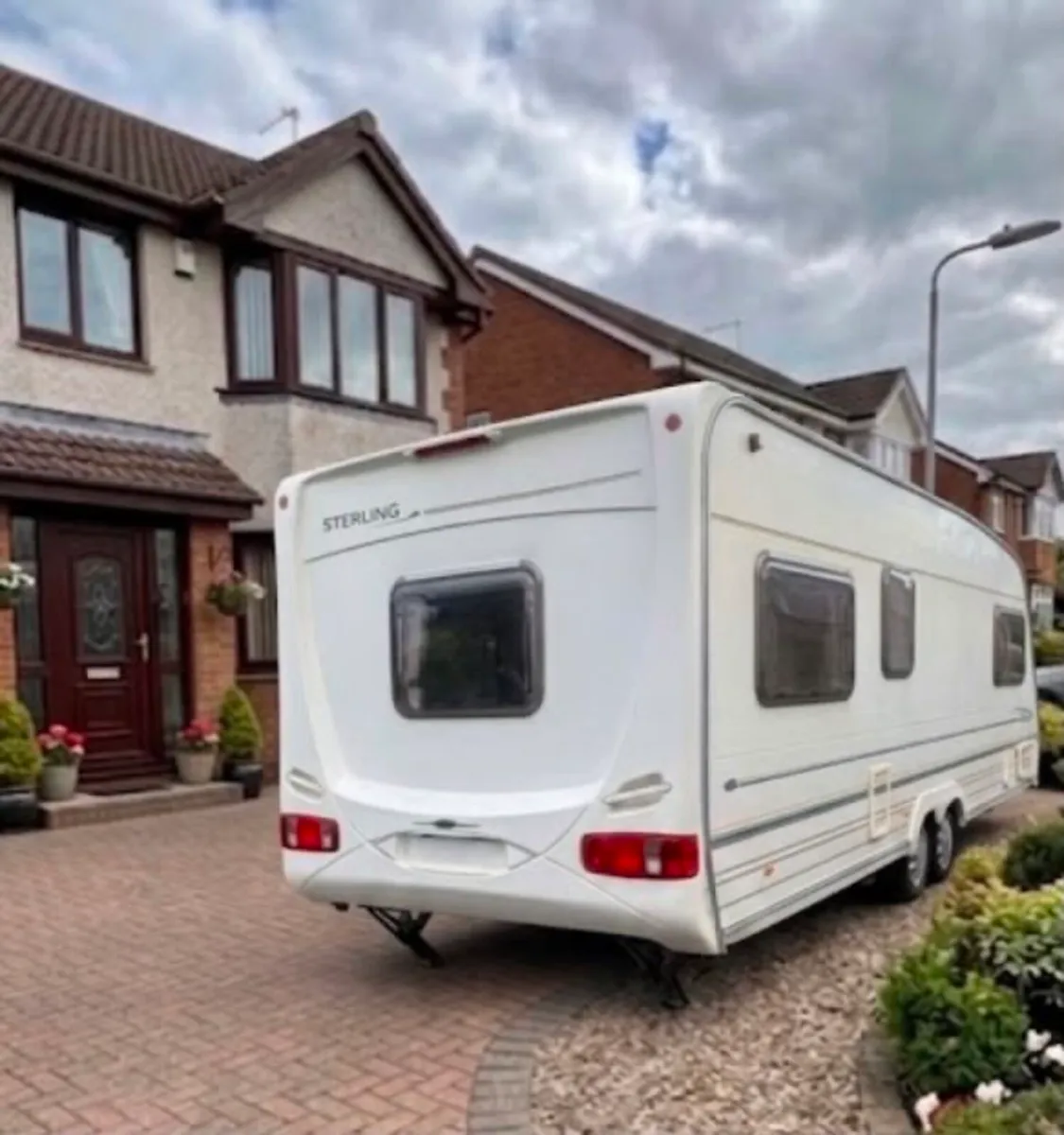 5/6 birth Swift Sterling touring caravan for sale - Image 2