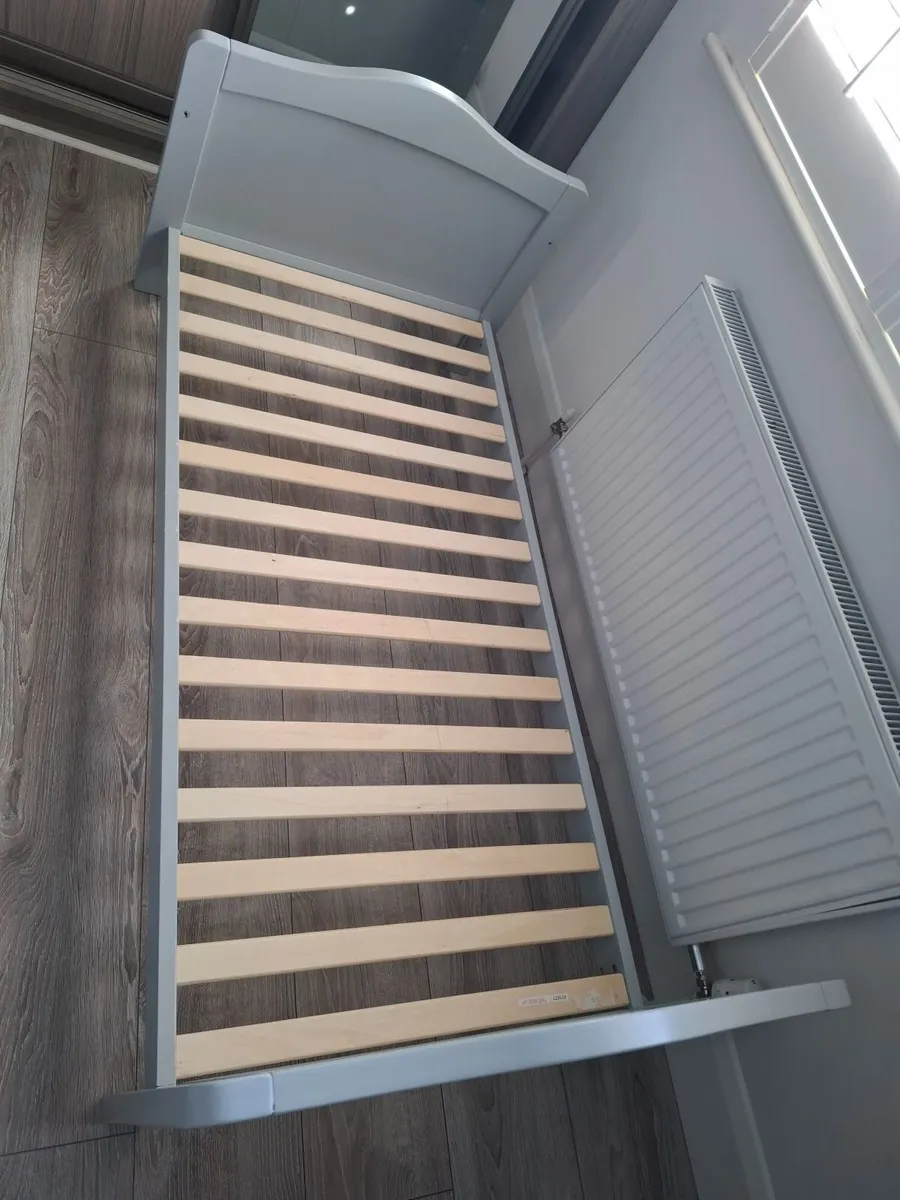 Toddler bed - Image 3