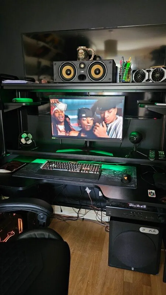 Ikea gaming desk - Image 4