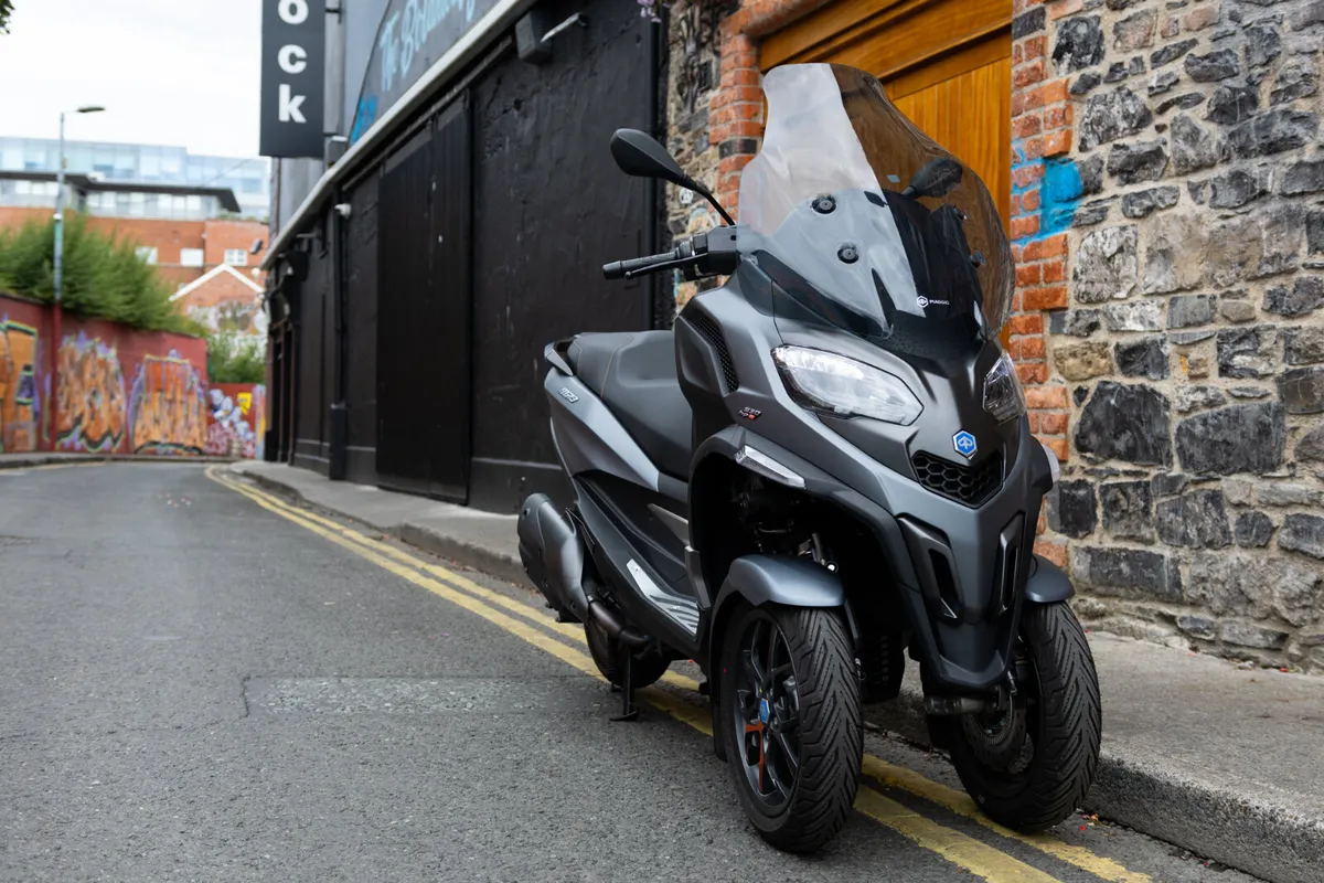Piaggio MP3 530 Exclusive 2026 - Image 2