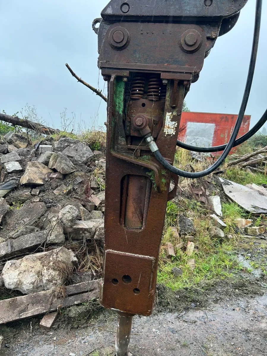 Montabert Hammer - Image 1
