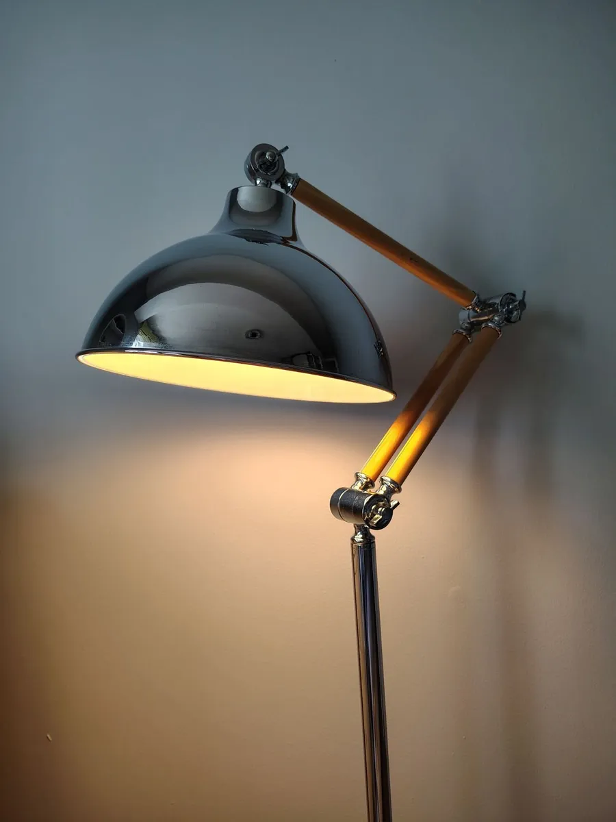 Standing Lamp - Image 1