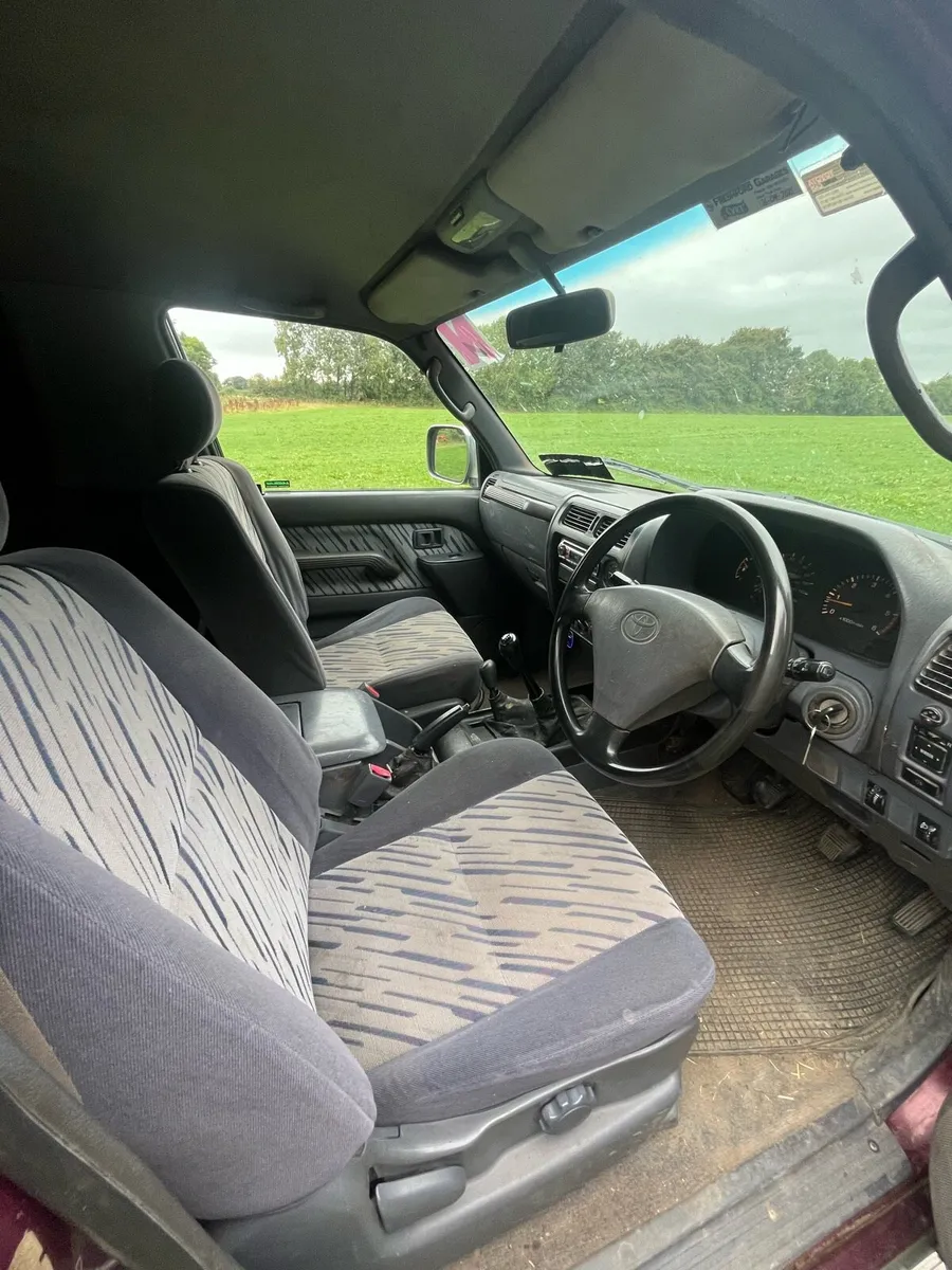 Toyota Land Cruiser - Image 4
