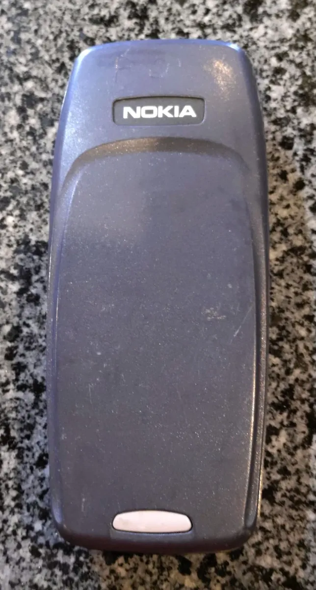 Nokia 3310 Mobile, Front & Back Covers Only (used) - Image 2
