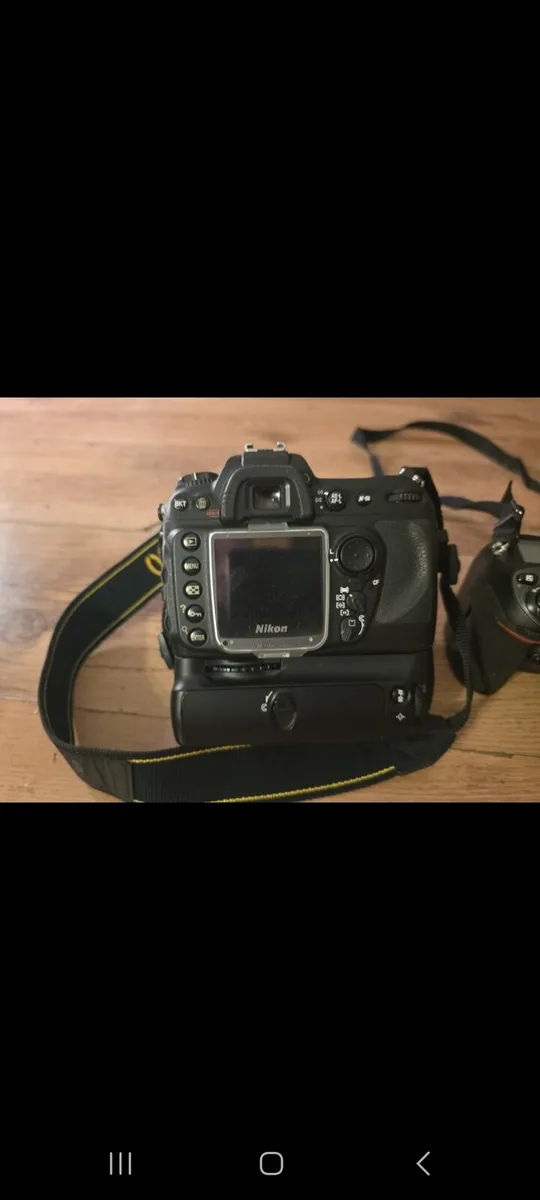 2 Nikon d200 cameras and 300mm lense set - Image 3