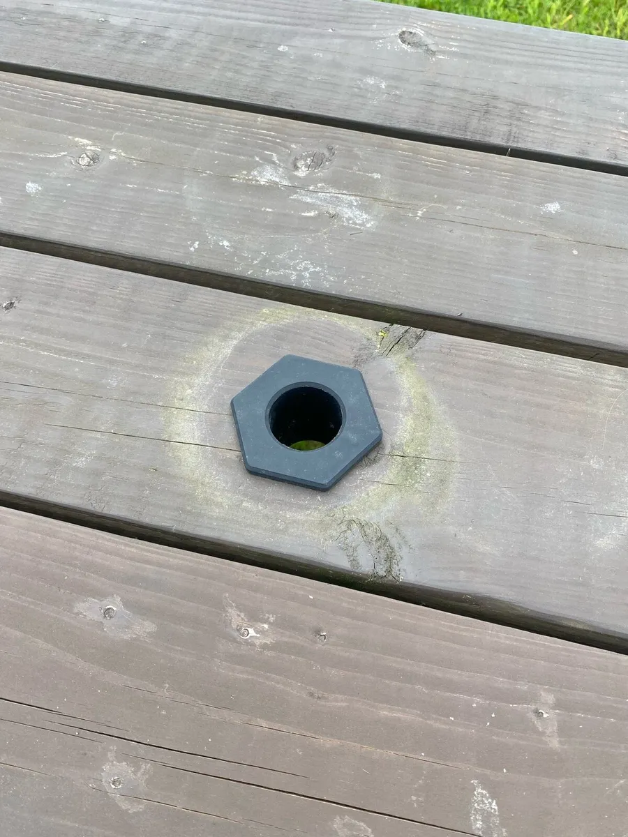 Picnic bench - Image 3
