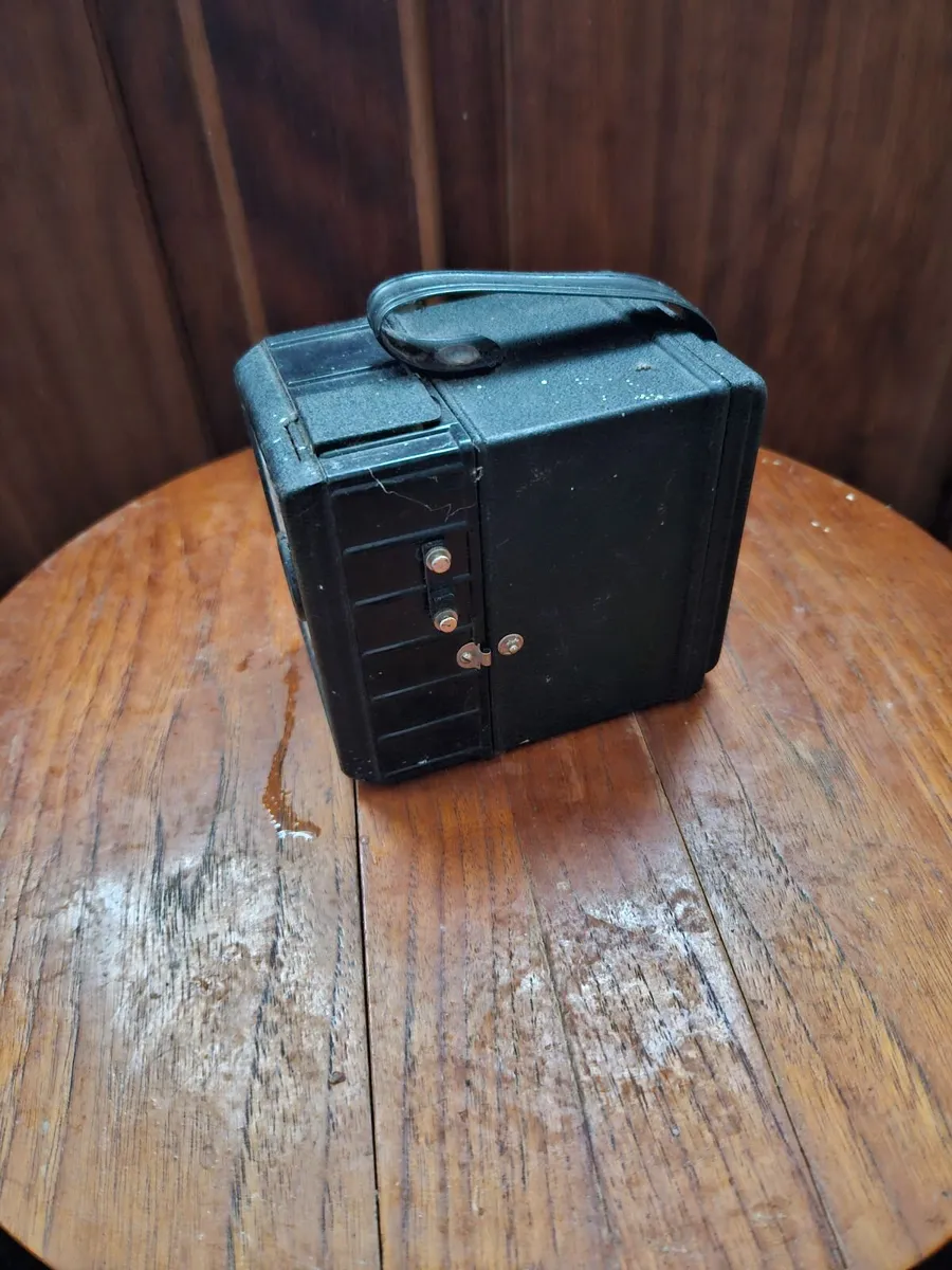 Vintage Conway Box Camera - Image 4