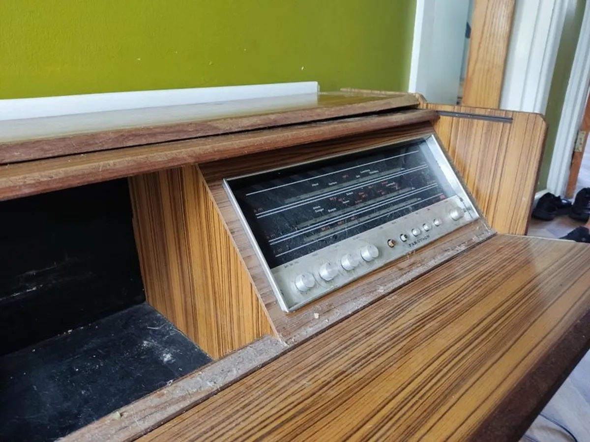 Vintage Ferguson Radiogram - Image 3