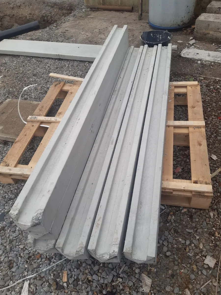 Concrete fence posts - Image 2