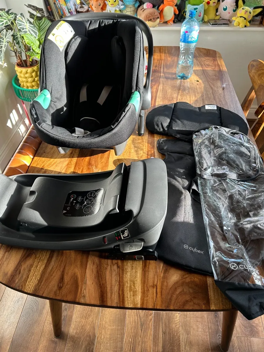 Cybex EOS 2-in-1 pushchair + car seat + car base - Image 1