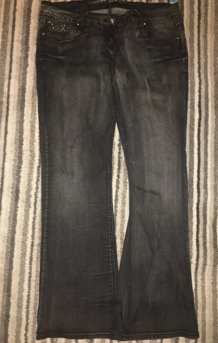 Jeans - Image 2