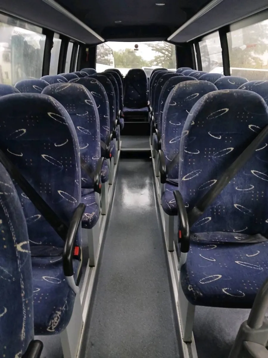 Bus - Image 2