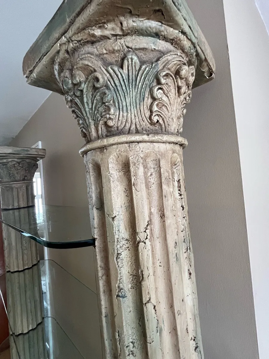 Roman column shelving unit - Image 3
