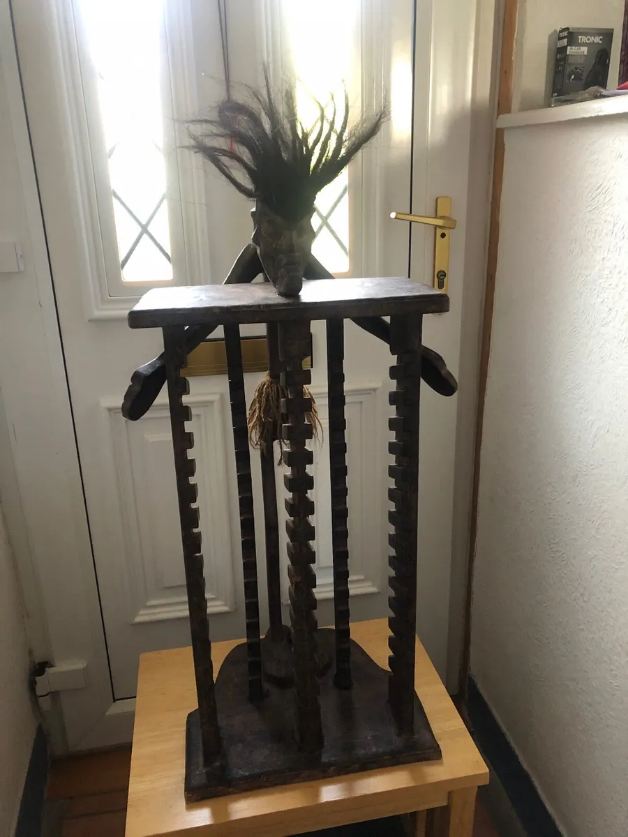 Wooden African Head CD Rack - Image 1