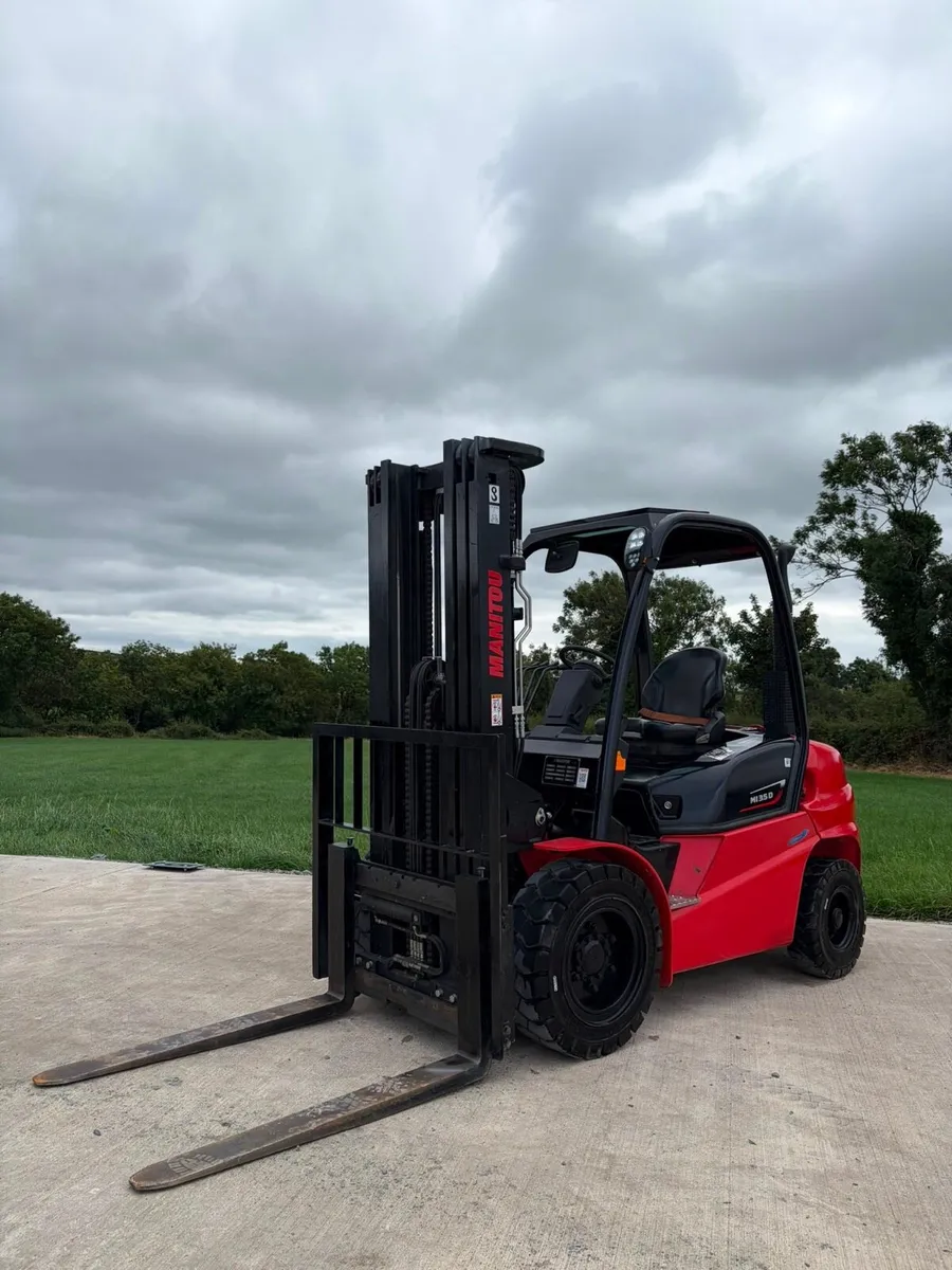 Manitou forklift - Image 3