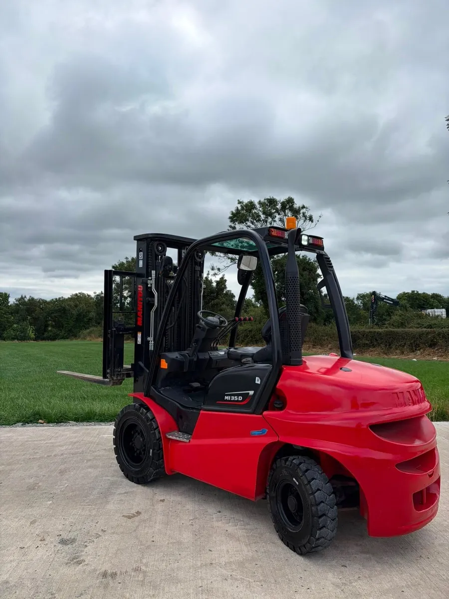 Manitou forklift - Image 4