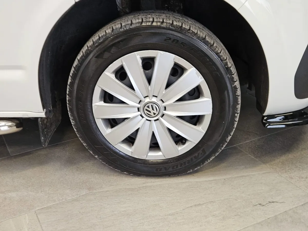 232 VOLKSWAGEN TRANSPORTER T6 30 -AUTOMATIC - Image 4