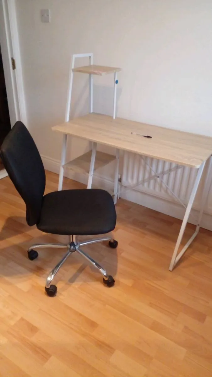 Study desk and swivel chair - Image 1