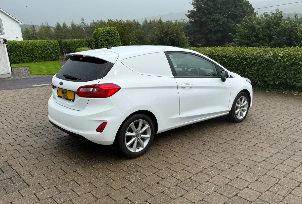 2020 Ford Fiesta Commercial Van Trend 1.5tdci. - Image 4