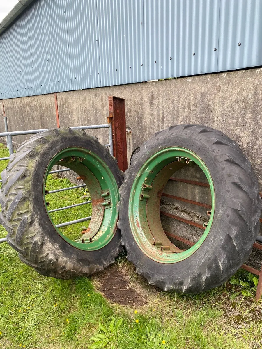 Dual wheels - Image 1