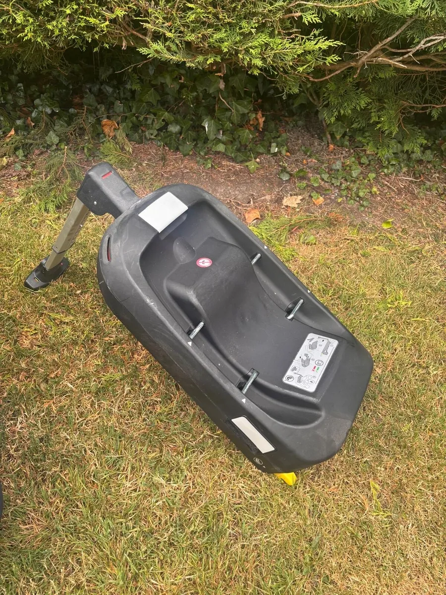 Silver Cross Travel System - Image 2