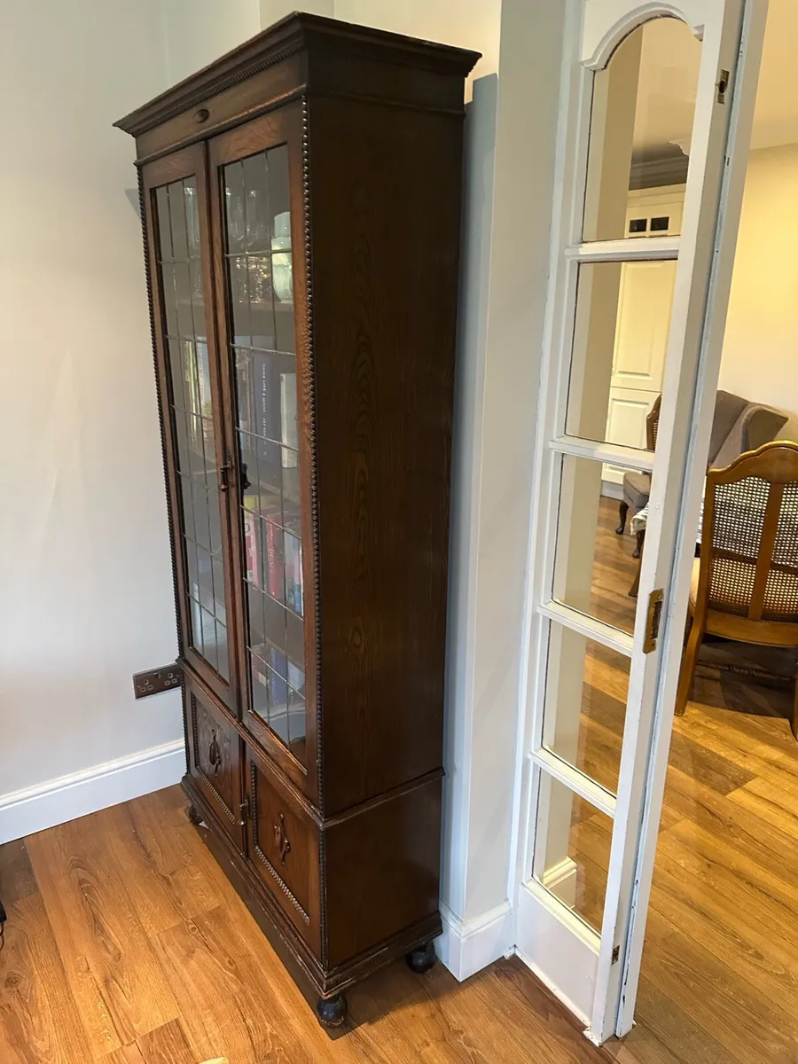 Bookcase display cabinet - Image 2