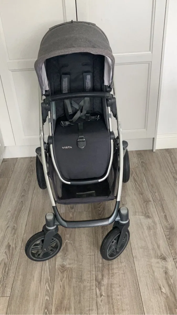 Uppababy Vista V2 Bundle - Image 3