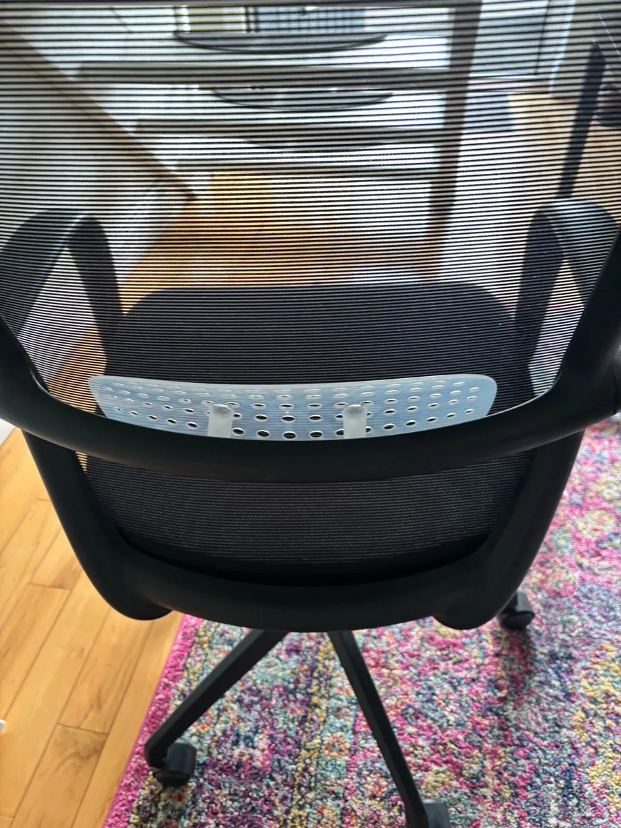 Desk and chair - Image 3