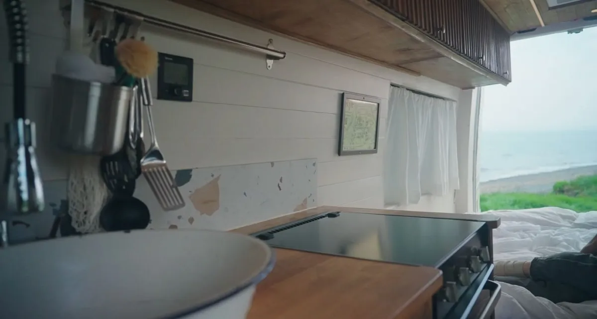 Mercedes Sprinter Campervan (Off Grid Spec) - Image 3