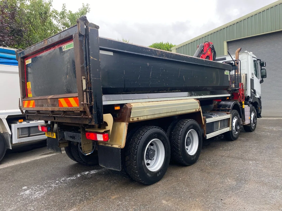 Renault k range grab truck - Image 3