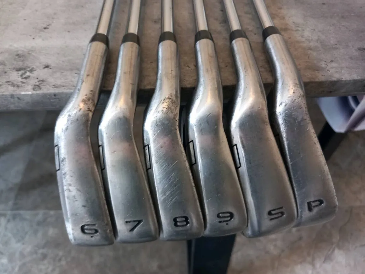 McGregor golf irons.  Left handed clubs - Image 1