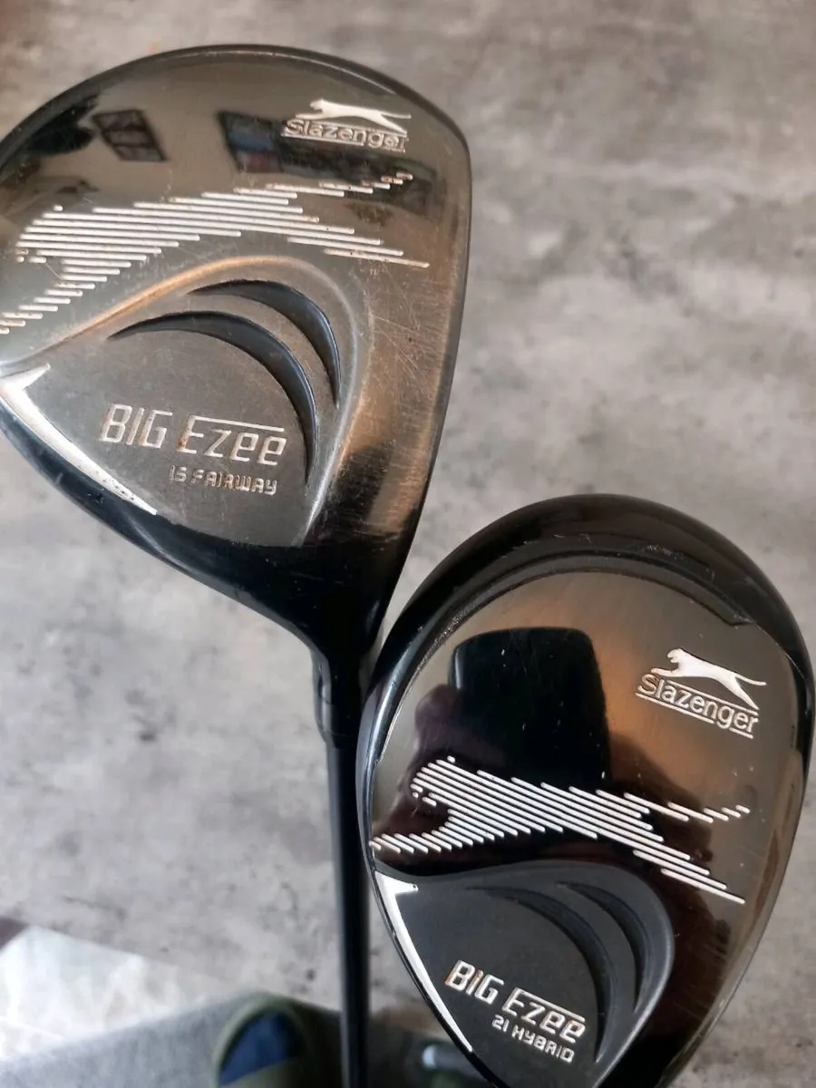 Slazenger golf clubs. Right handed clubs - Image 1