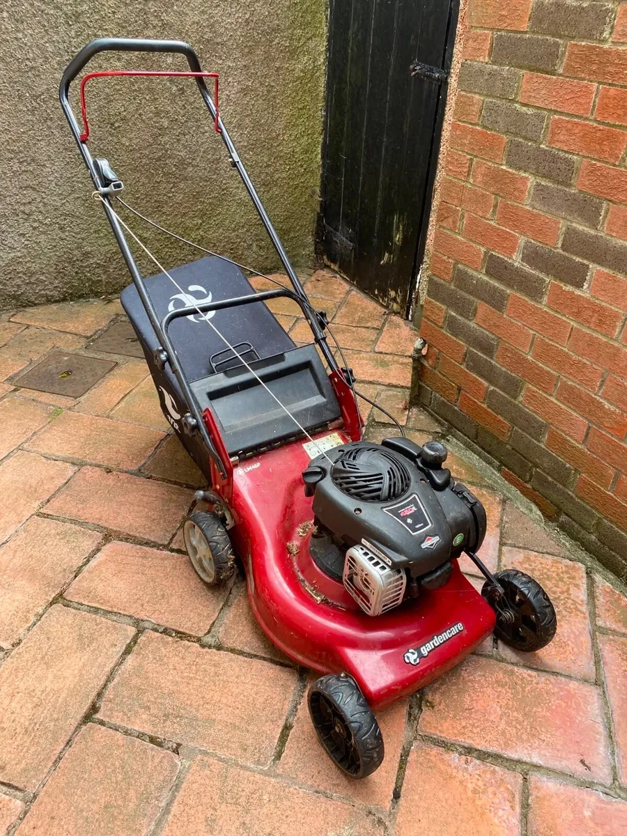 Gardencare Petrol Lawnmower – Briggs & Stratton En - Image 1