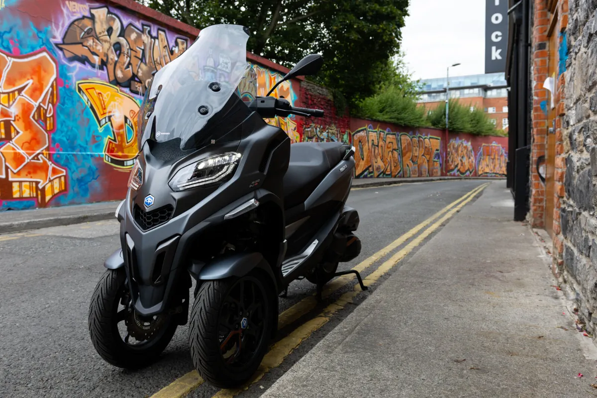Piaggio MP3 530 Exclusive 2026 - Image 4