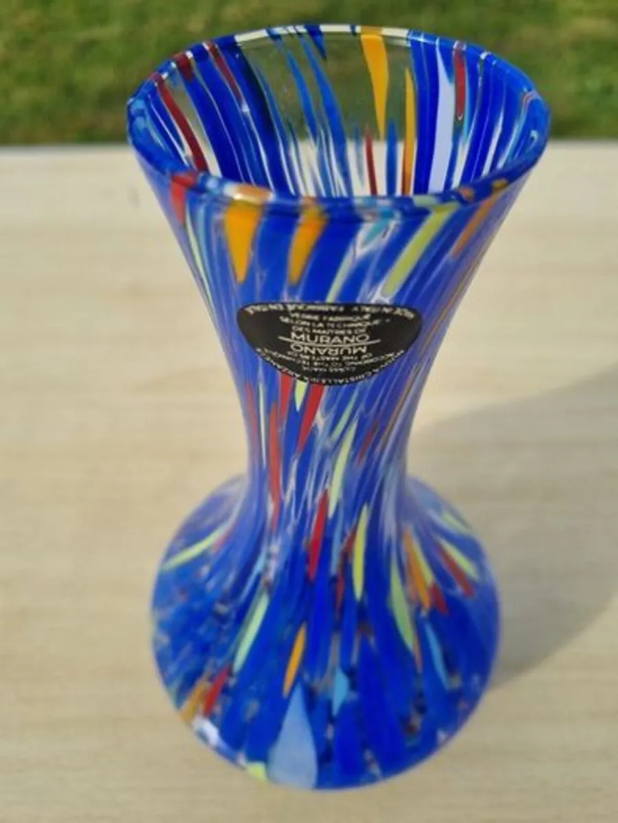 Murano Glass Tulip Vase - Image 2