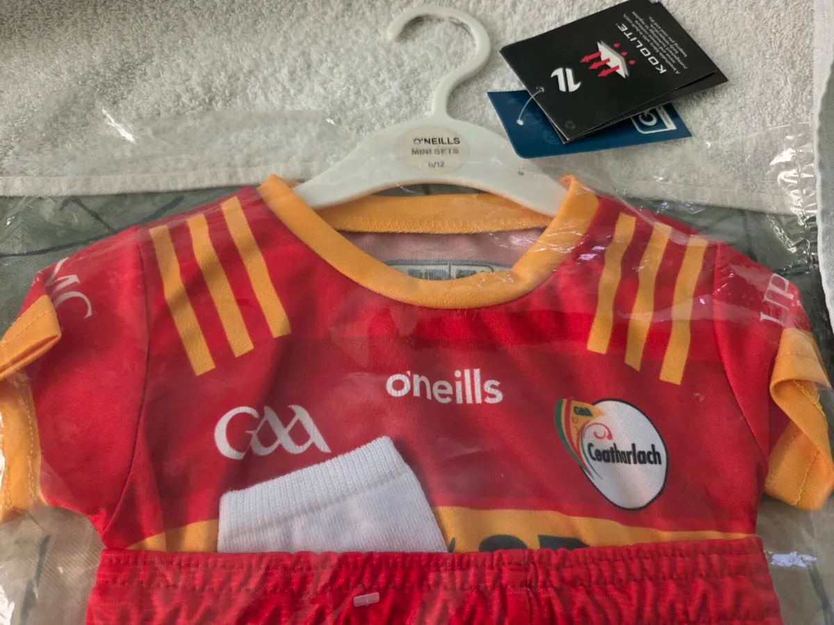 Carlow Gaelic Football Home Jersey Kit 2024 GAA - Image 2