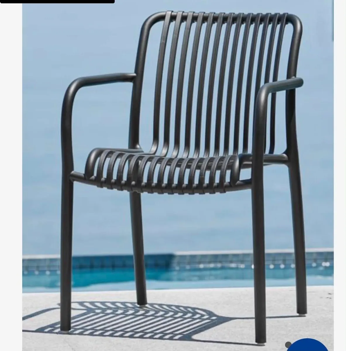garden chairs x 4 - Image 1