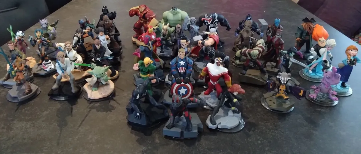 Disney Infinity Games and Figures - Image 1