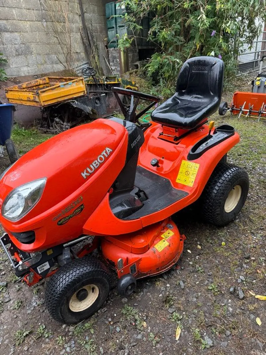 Kubota GR1600 Diesel Ride on Mower 42inch Infinity Deck - Image 2