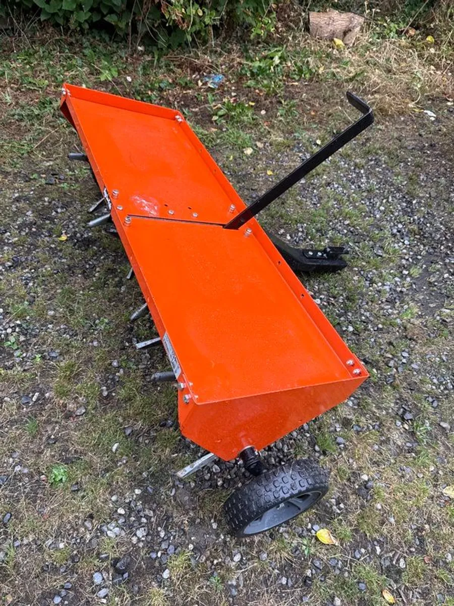 New Agri Fab 48inch Tow Behind Aerator - Image 2